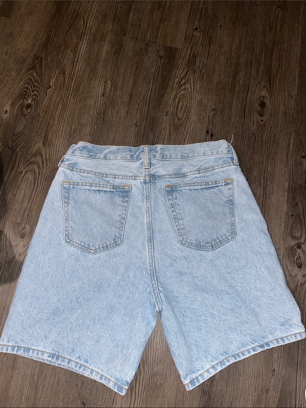 Abercrombie & Fitch Light Wash Denim Jean Shorts - Picture 3 of 6